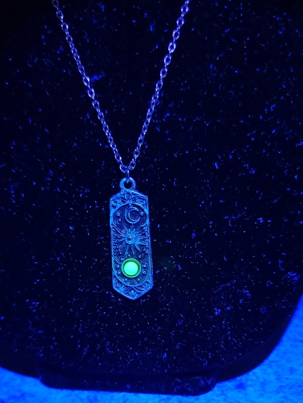 One of a kind celestial Uranium Glass Necklace - Picture 3 of 9
